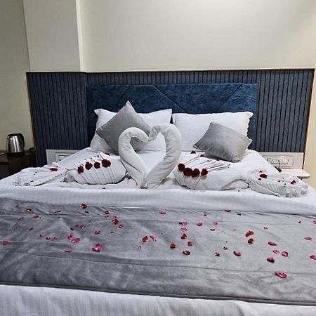 Jai Raja'S Tower Hotel Karaikudi Eksteriør billede