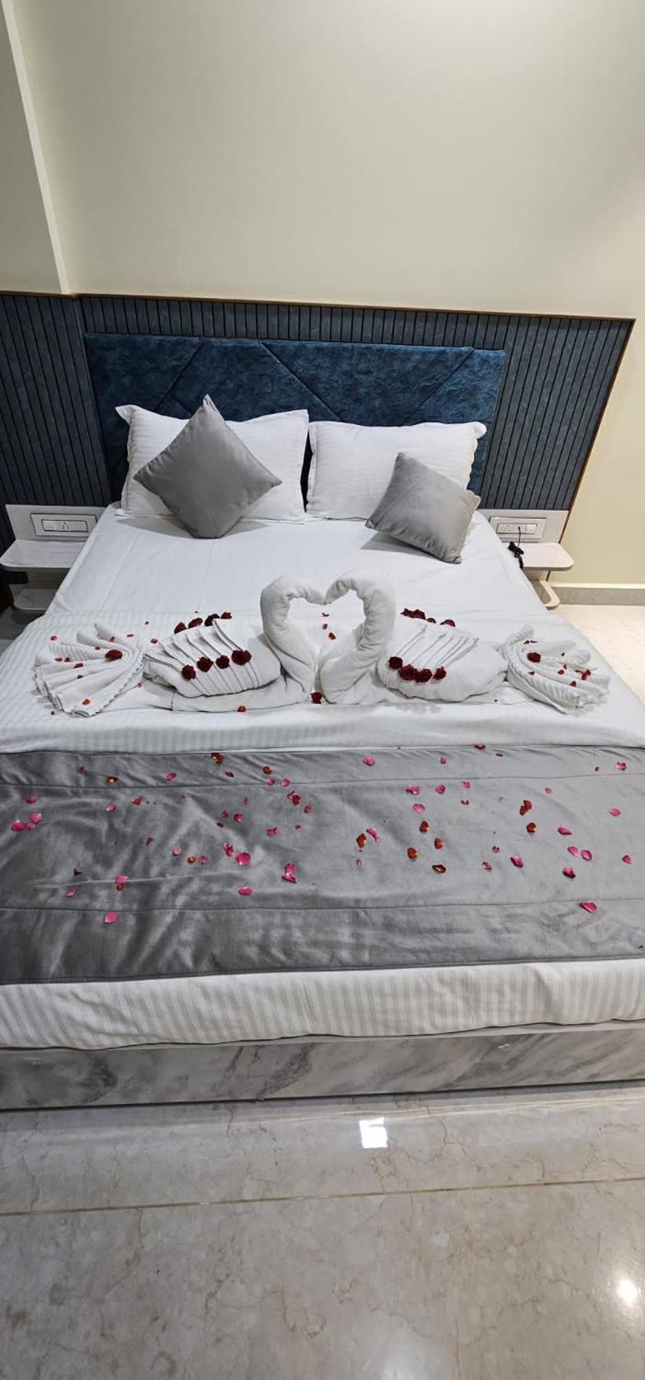 Jai Raja'S Tower Hotel Karaikudi Eksteriør billede
