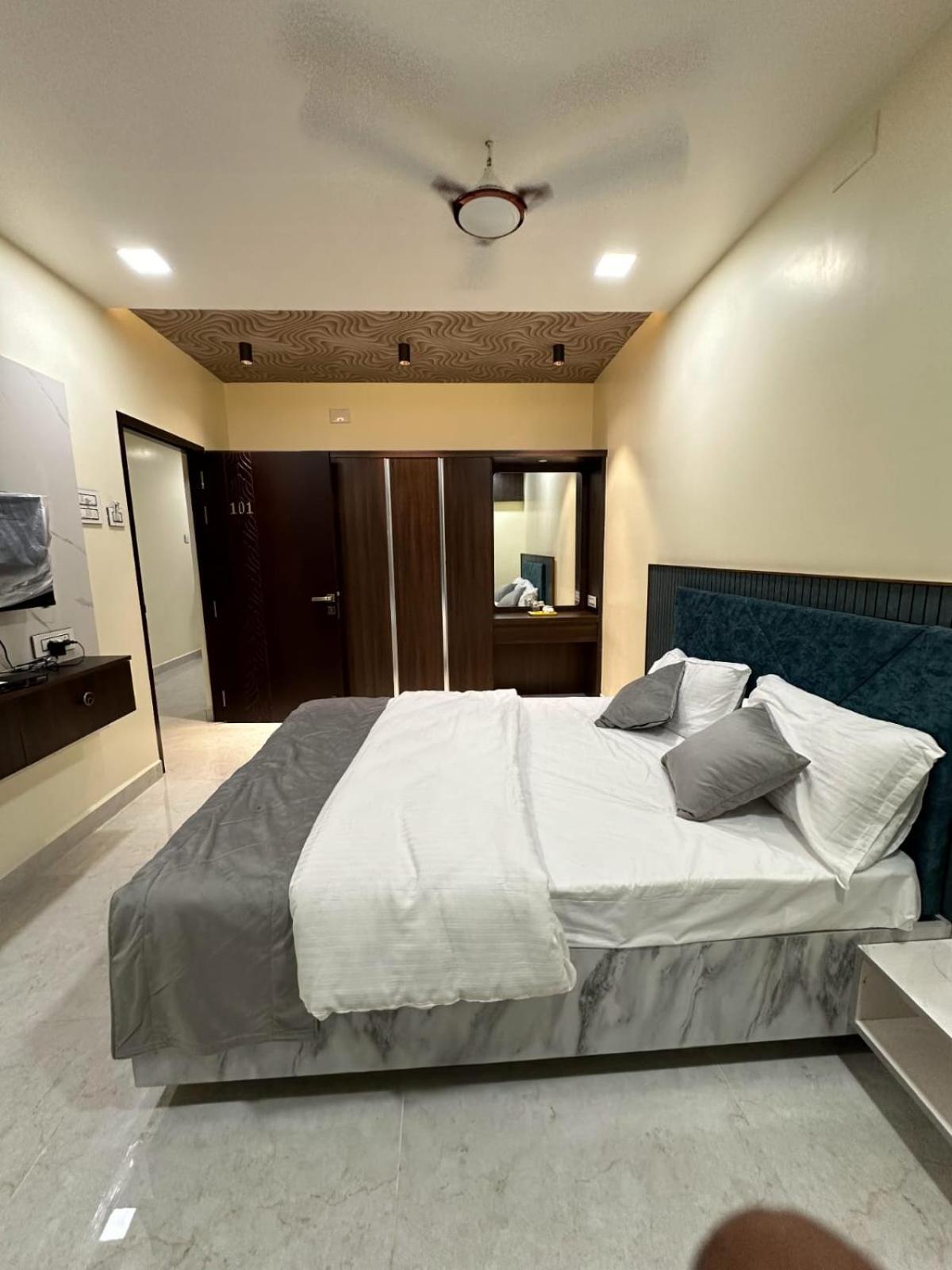 Jai Raja'S Tower Hotel Karaikudi Eksteriør billede