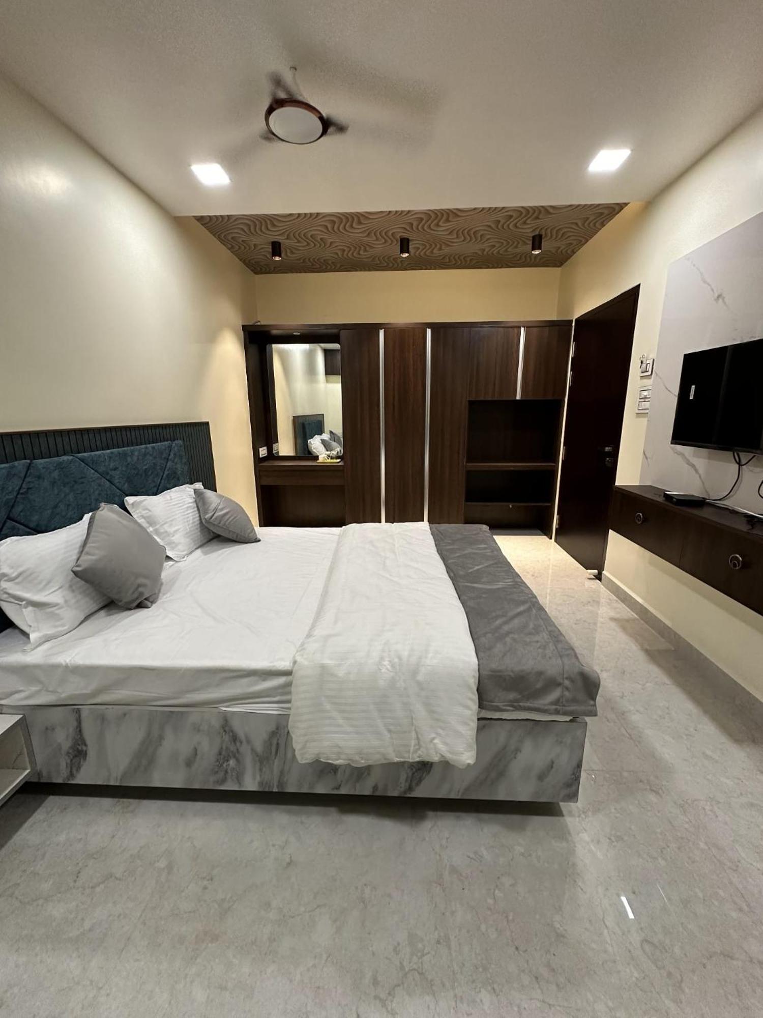 Jai Raja'S Tower Hotel Karaikudi Eksteriør billede